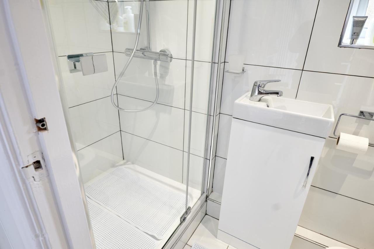 Super Stylish Flat Very Close To Freeman Hospital! Apartment *